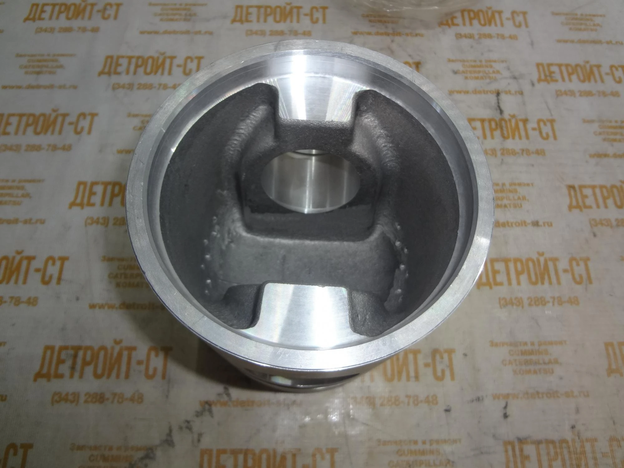 Поршень Cummins 3051555 (3804414, 3095739, 215420, 147540, 133330) фото запчасти