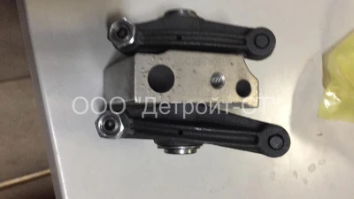 Суппорт коромысло в сборе Cummins 3934920 фото запчасти