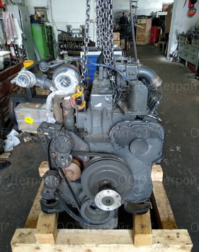 Komatsu SAA6D114E_01.jpg