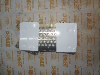 Масляный радиатор 04915765 фото запчасти