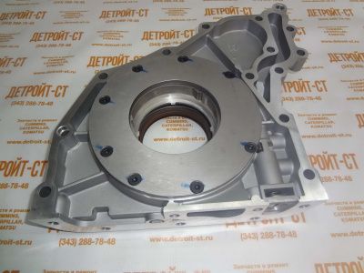 Передняя крышка водяной помпы 04259224 (04253468, 04256994) фото запчасти