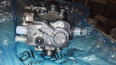 Топливный насос Cummins 4990601 фото запчасти