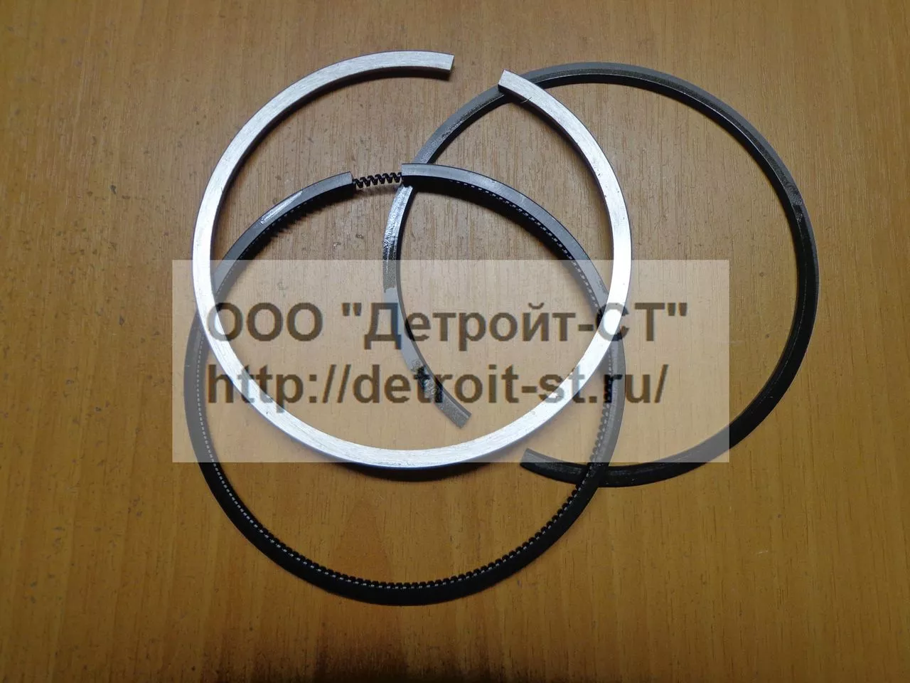 Кольца поршневые Cummins B5,9 3802746 фото запчасти